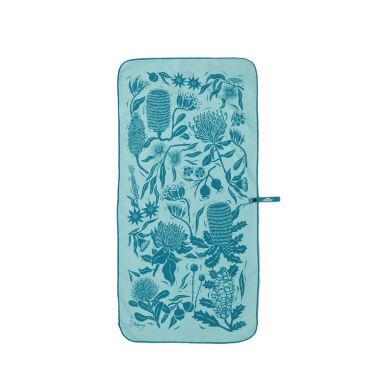 Mont Flora Microfibre Travel Towel - Medium